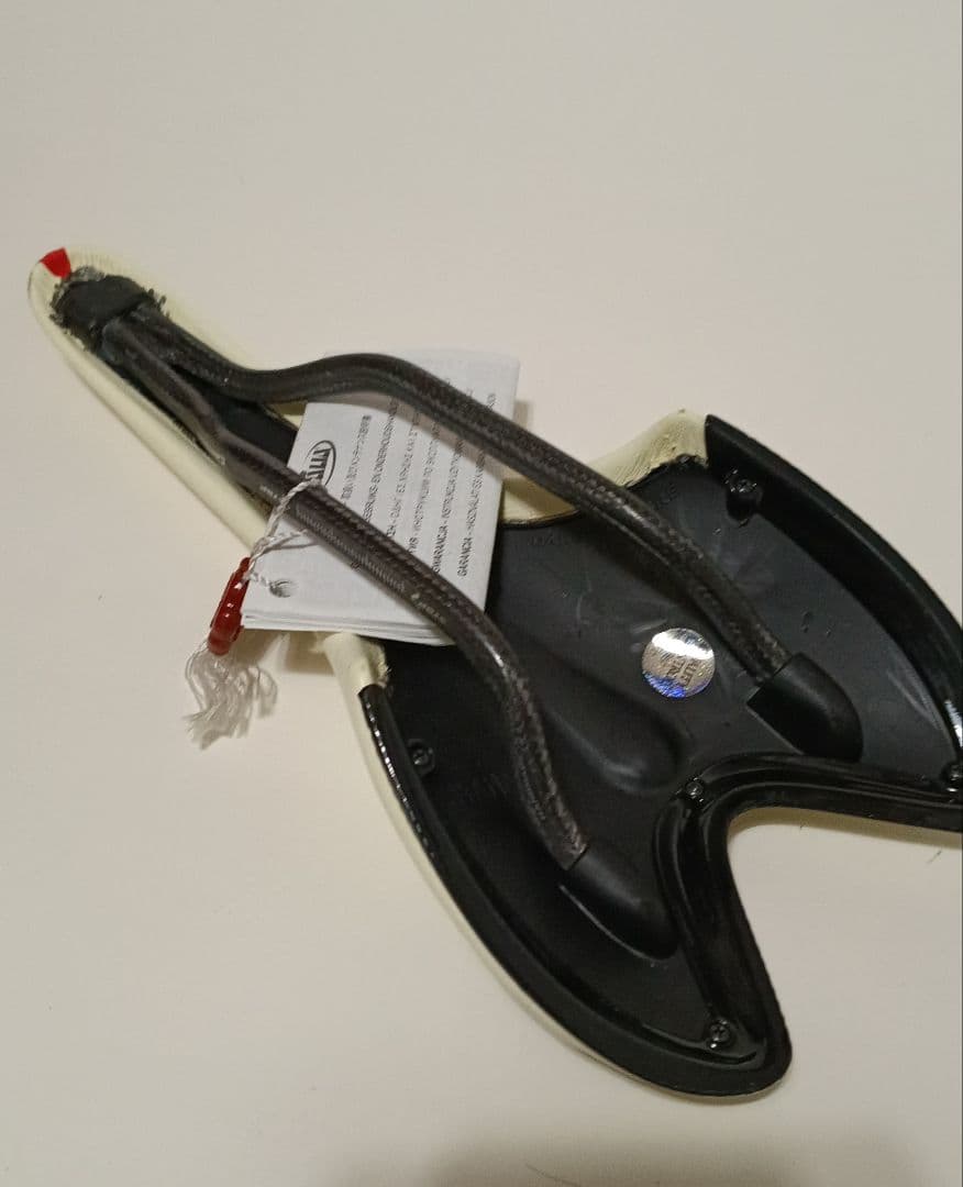 selle ITALIA THOKK ホワイトサドル