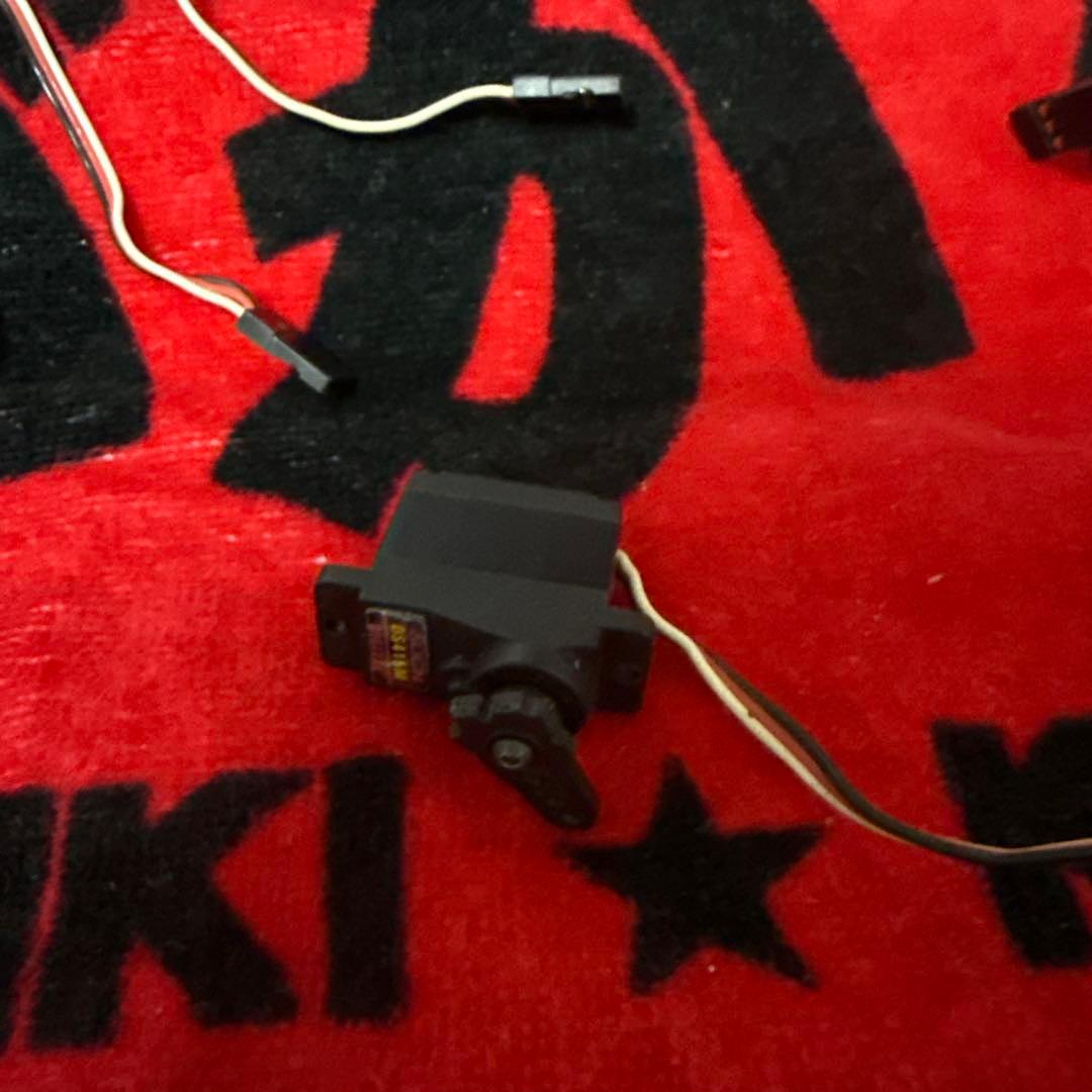 ブラシレスモーターとデジタルサーボセット