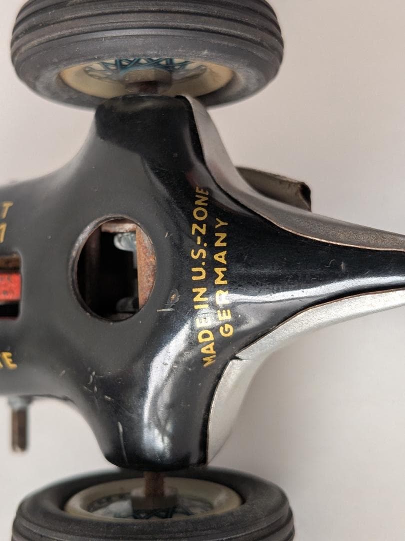 値下げ！ブリキのおもちゃ Schuco Studio 1050 ミニカー レア物