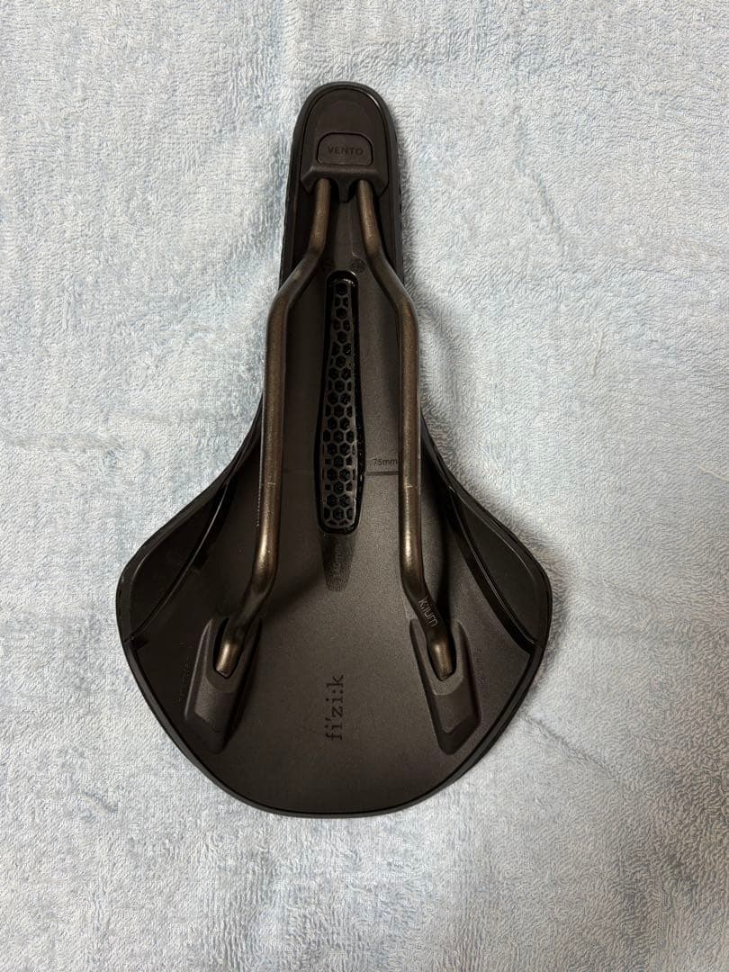 【値下げ新品同様】fizik VENTO ANTARES R3 ADAPTIVE
