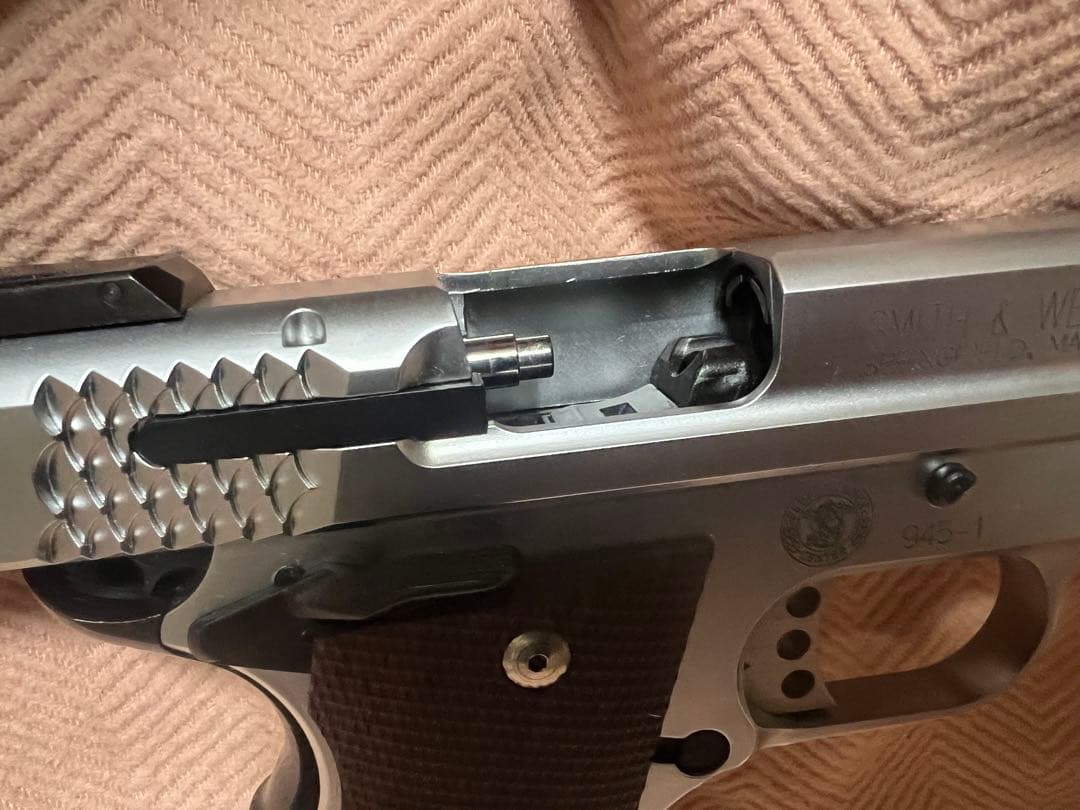 KSC S&WパフォーマンスセンターM945 ガスガン　ガスブローバック