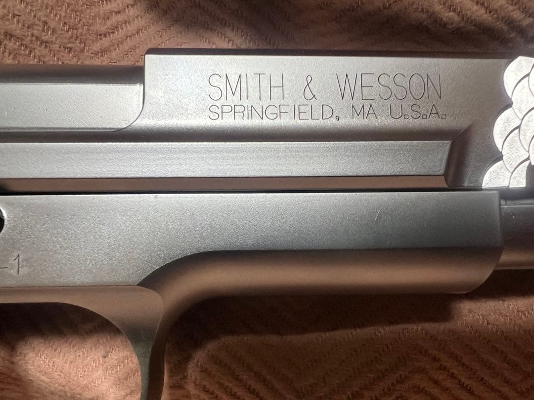 KSC S&WパフォーマンスセンターM945 ガスガン　ガスブローバック