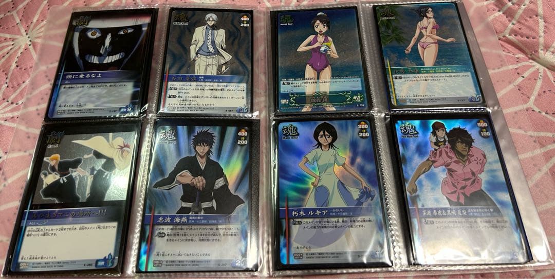 BLEACH トレーディングカードキラキラ４１枚透明ケース、スリーブ入り＋2枚