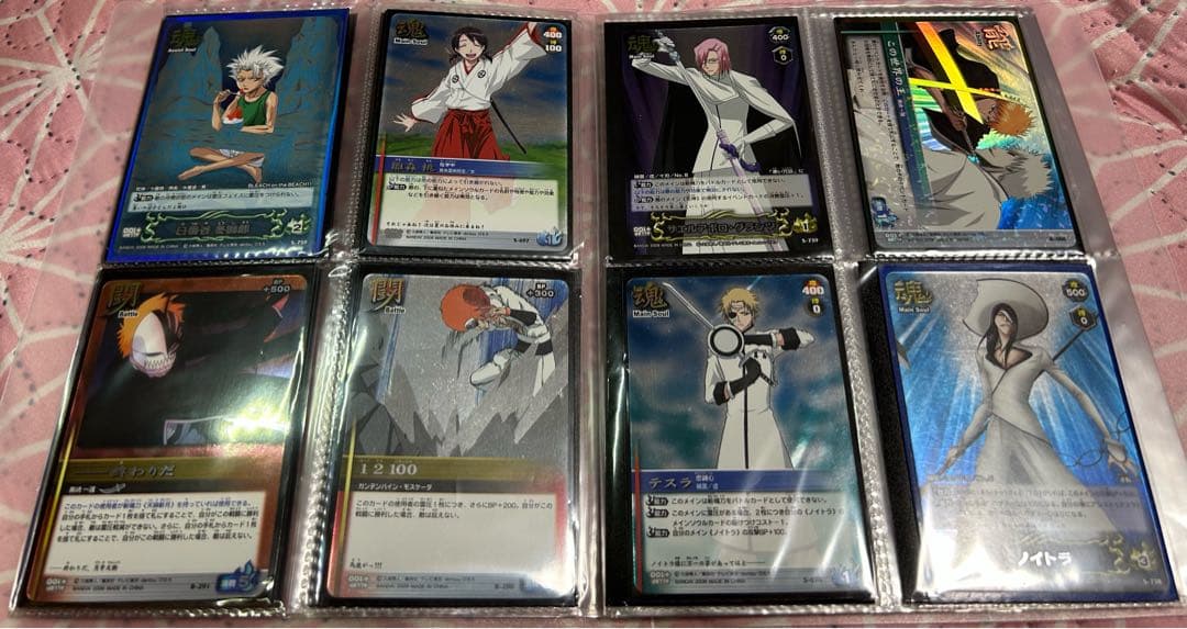 BLEACH トレーディングカードキラキラ４１枚透明ケース、スリーブ入り＋2枚