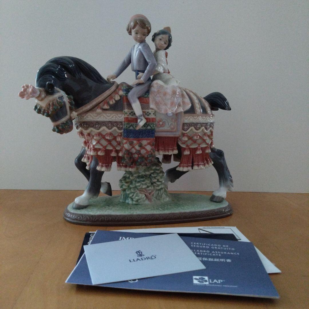 LLADRO リヤドロ 陶磁器 フィギュリン 「少年少女の行進」サンホセの 祭り