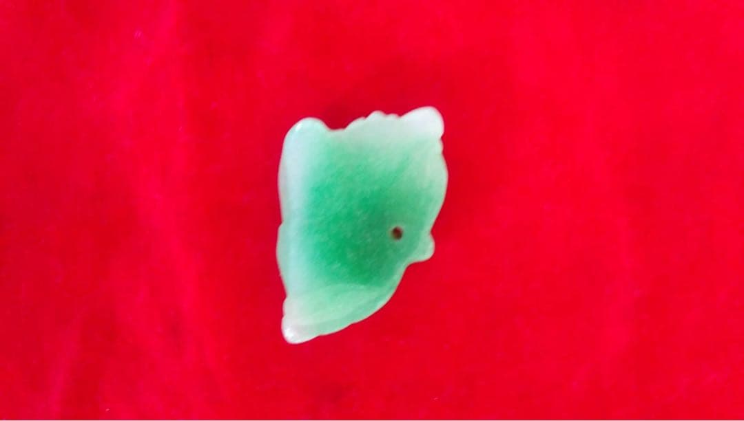 翡翠　龍　ヒスイ