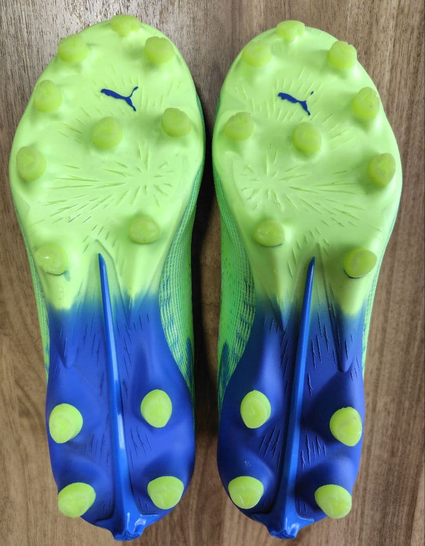 PUMA ウルトラ5 アルティメット HG/AG