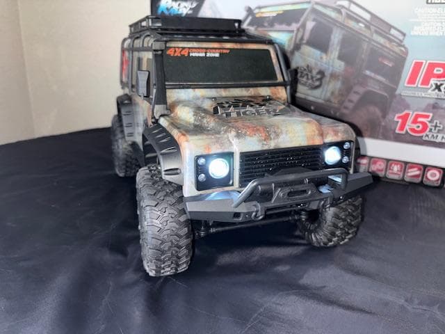 a*c様 1/10　クローラー　HB-ZP1001（中国製）