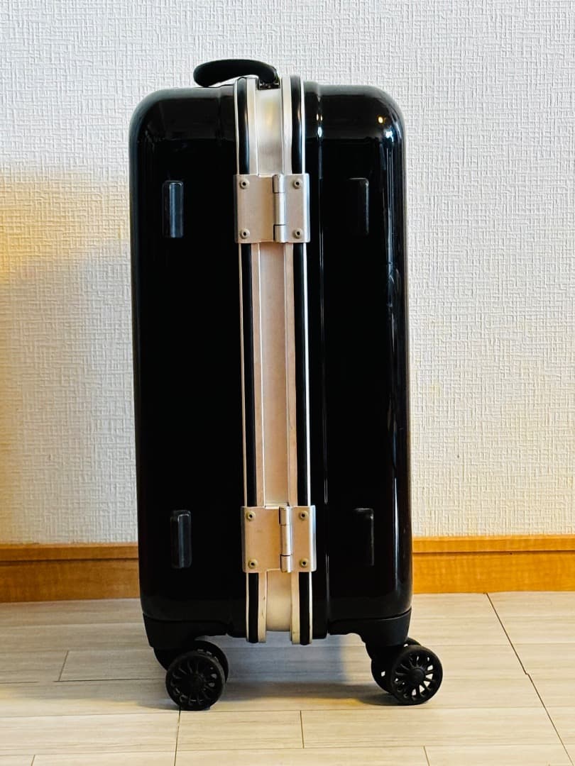 Mercedes-Benz オリジナルスーツケース