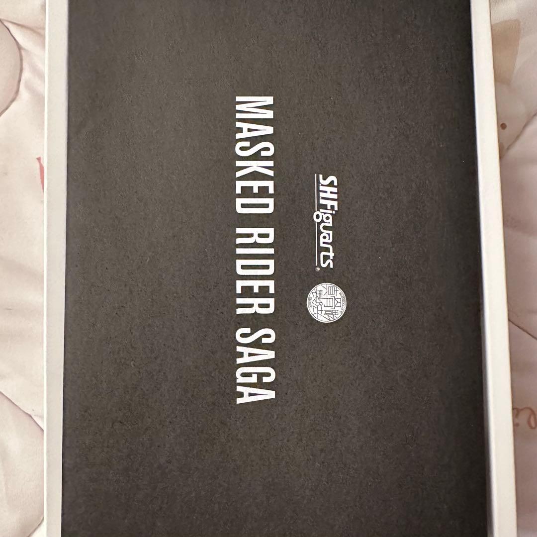 【S.H.Figuarts】 仮面ライダーサガ 【真骨彫製法】