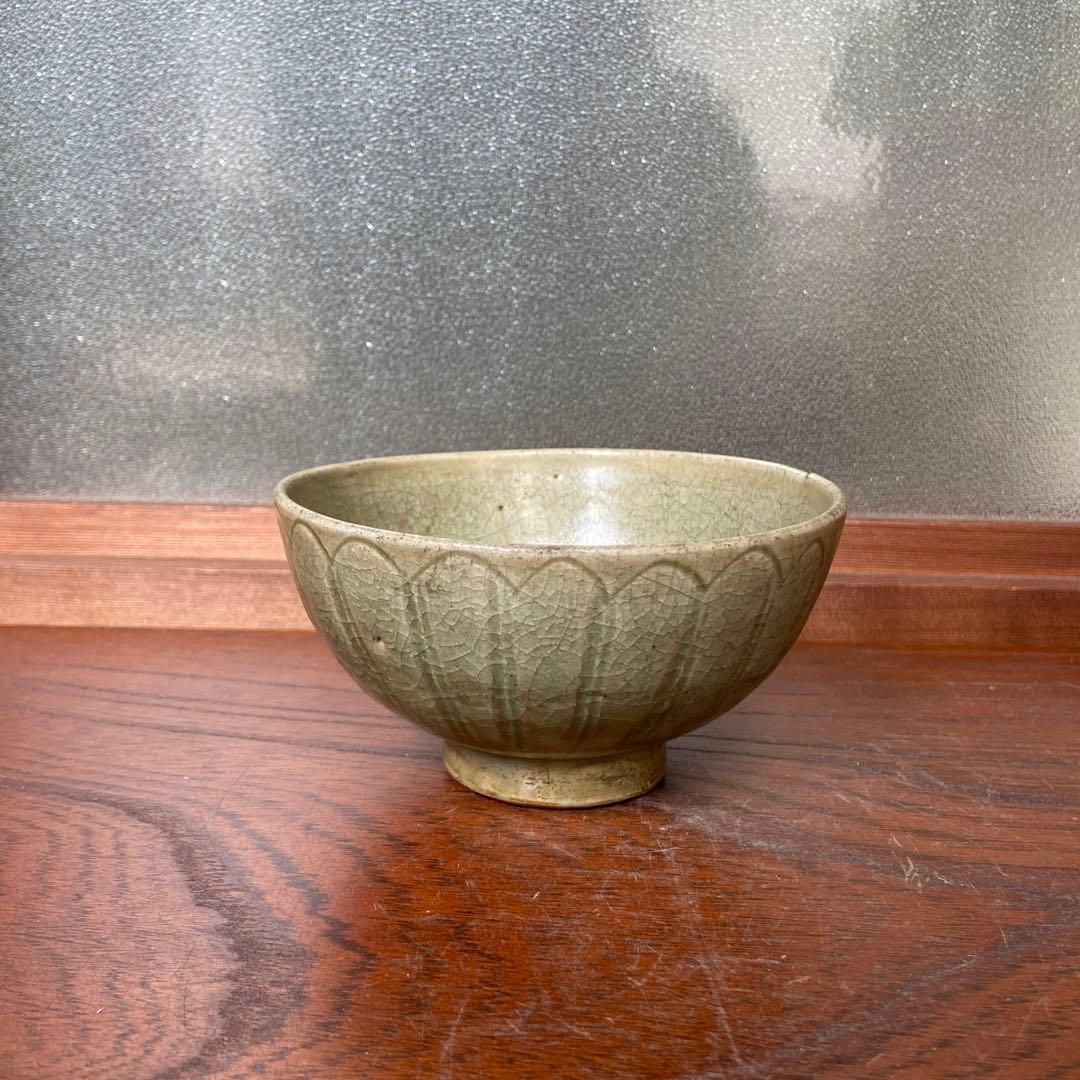 七官青磁蓮弁文碗 明時代　大徳寺箱書　ke