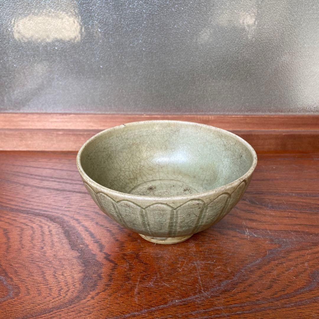 七官青磁蓮弁文碗 明時代　大徳寺箱書　ke