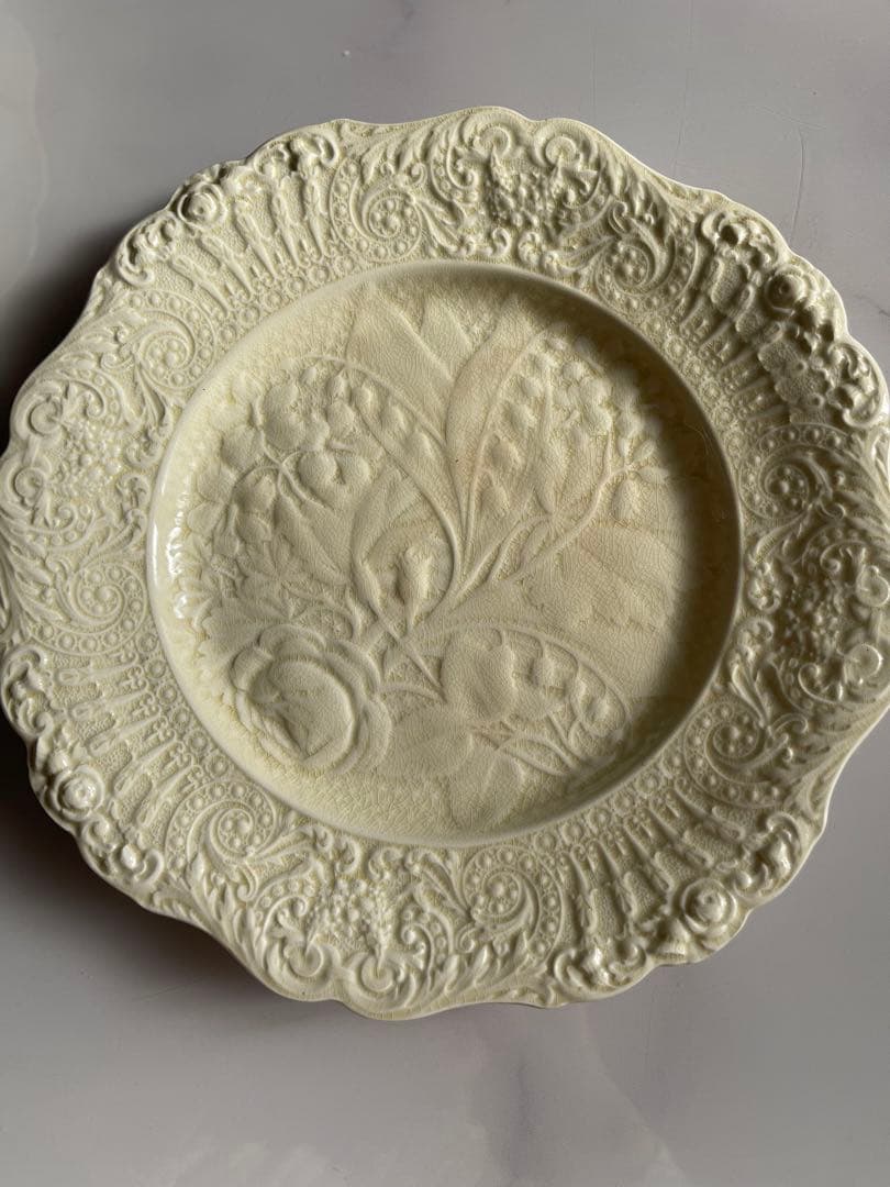 すずらんとバラのプレート