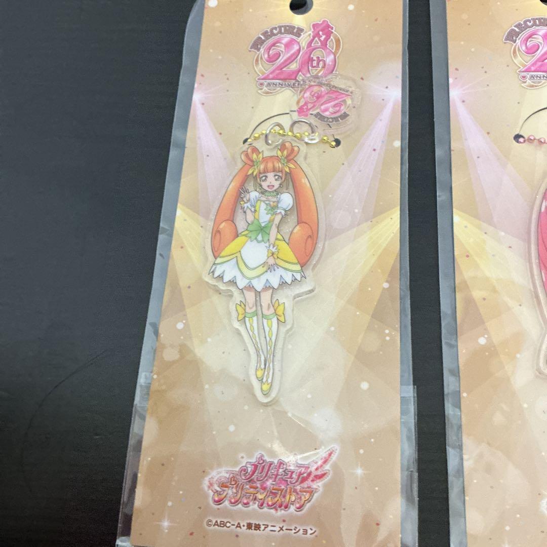 プリキュア　20th アニバーサリー　アクリルキーチェーン　6種類