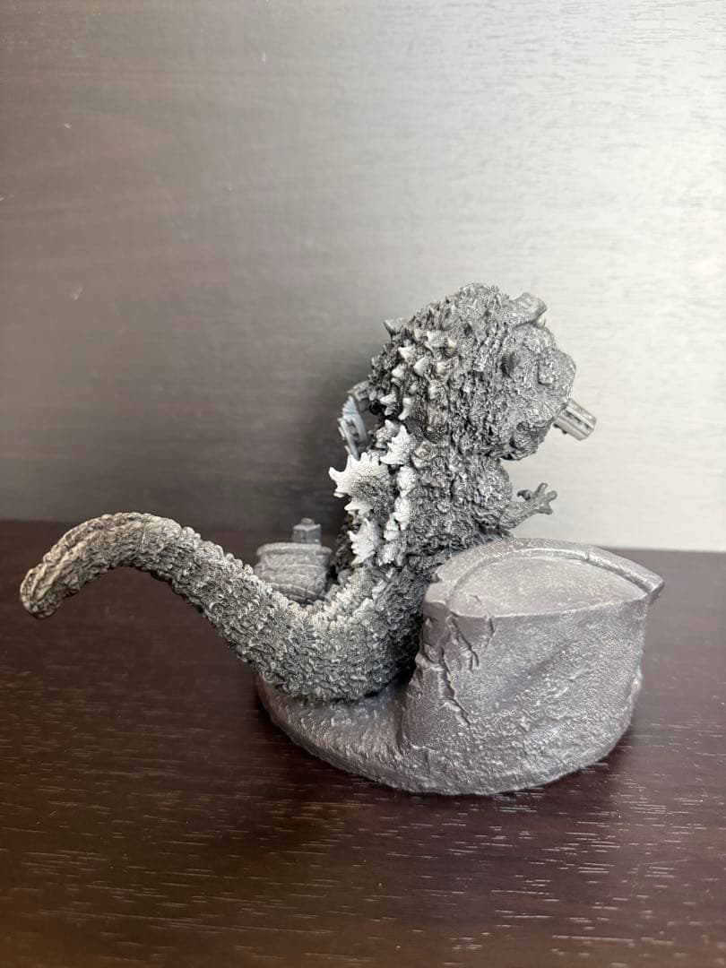 ゴジラ (1954) 限定版フィギュア