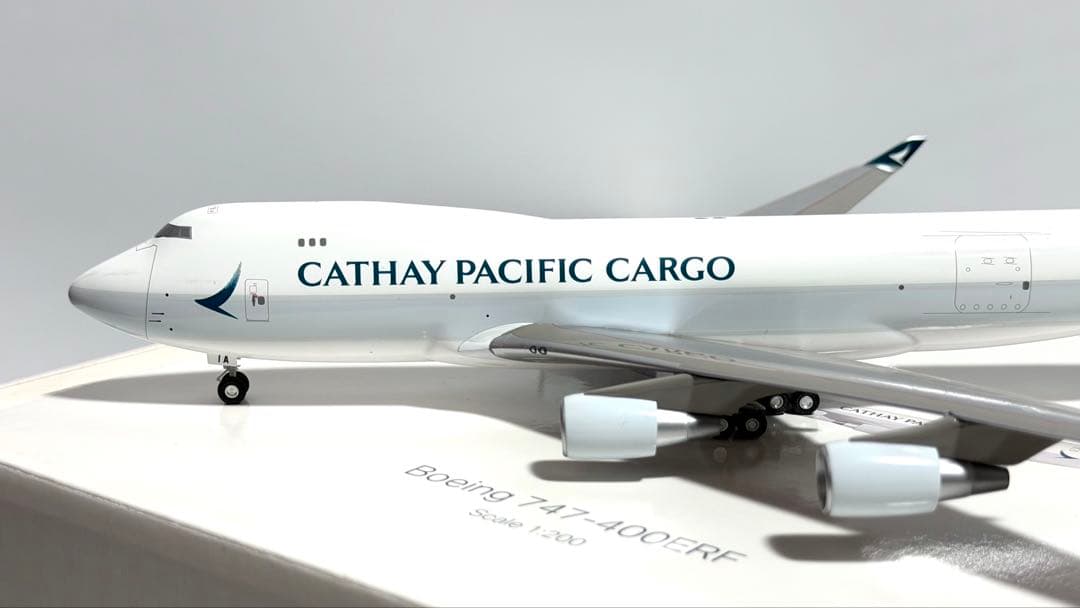 航空機・ヘリコプター hogan 1/200 B747-400ERF Cathay Pacific