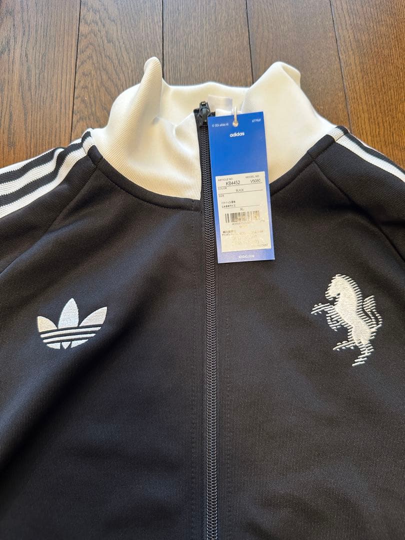 【新品タグ付き】ユベントスFC オリジナル トラックトップ　トラックジャケット