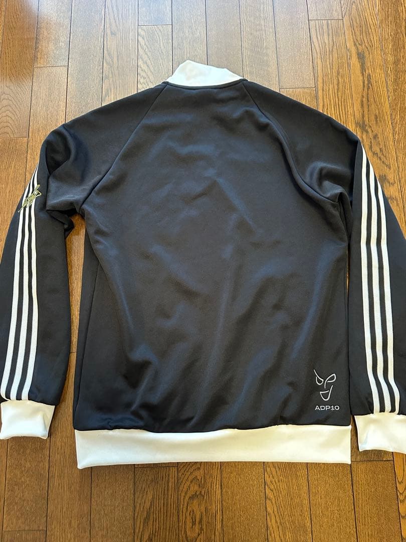 【新品タグ付き】ユベントスFC オリジナル トラックトップ　トラックジャケット