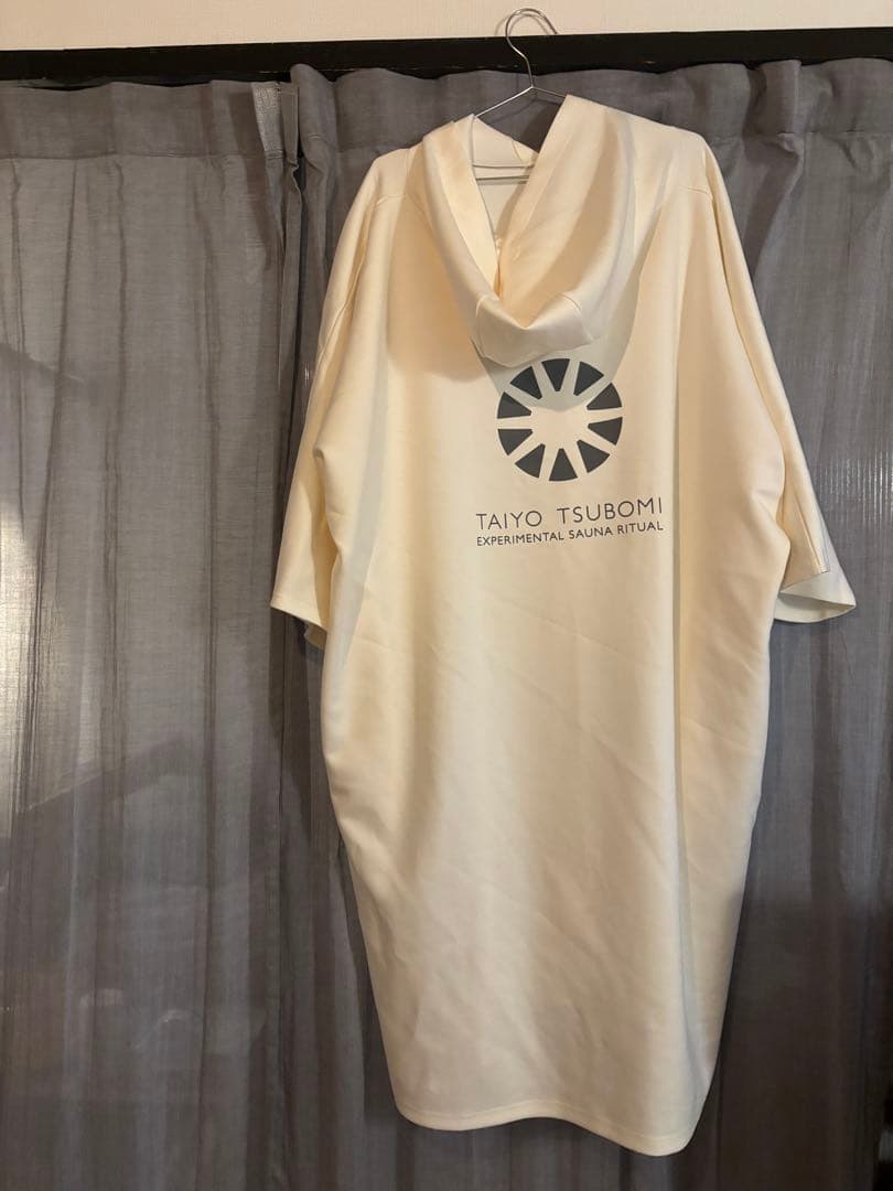 太陽のつぼみ　サウナポンチョ EXPO2025