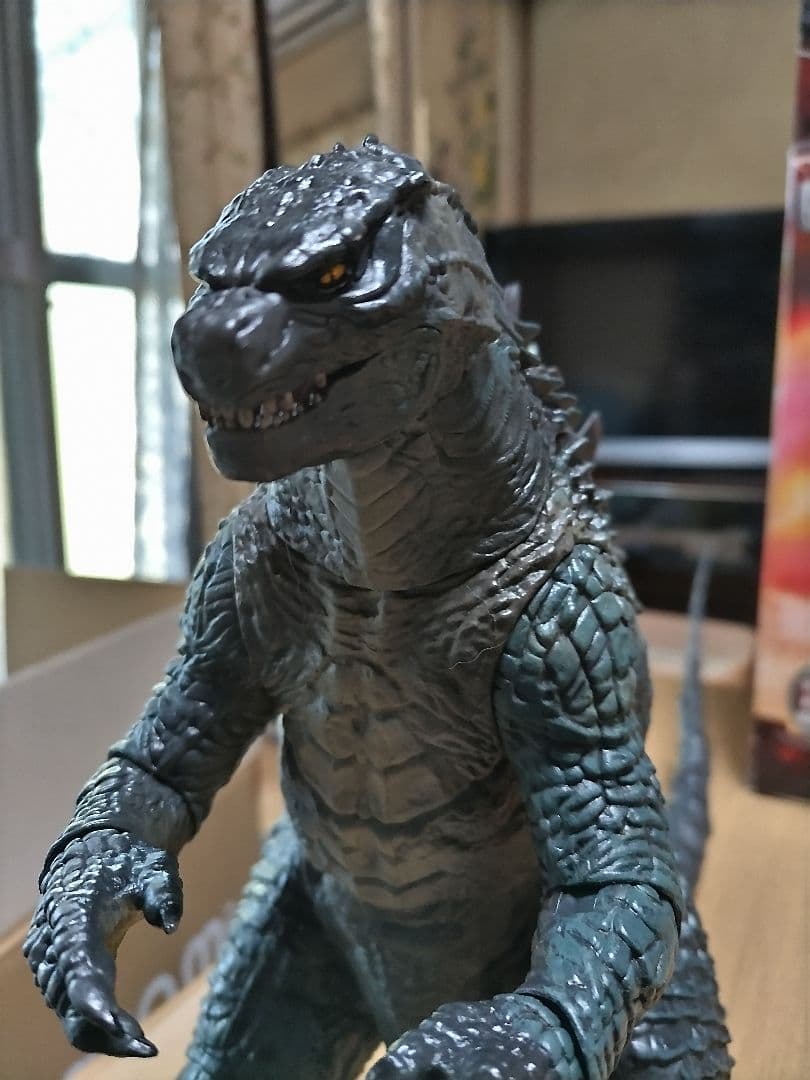30センチ大型　ネカ　ゴジラ　頭から尻尾まで60センチアクション　リペイント