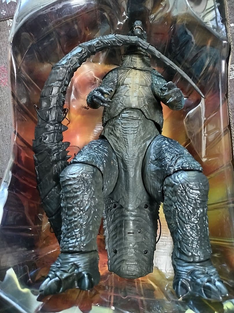 30センチ大型　ネカ　ゴジラ　頭から尻尾まで60センチアクション　リペイント