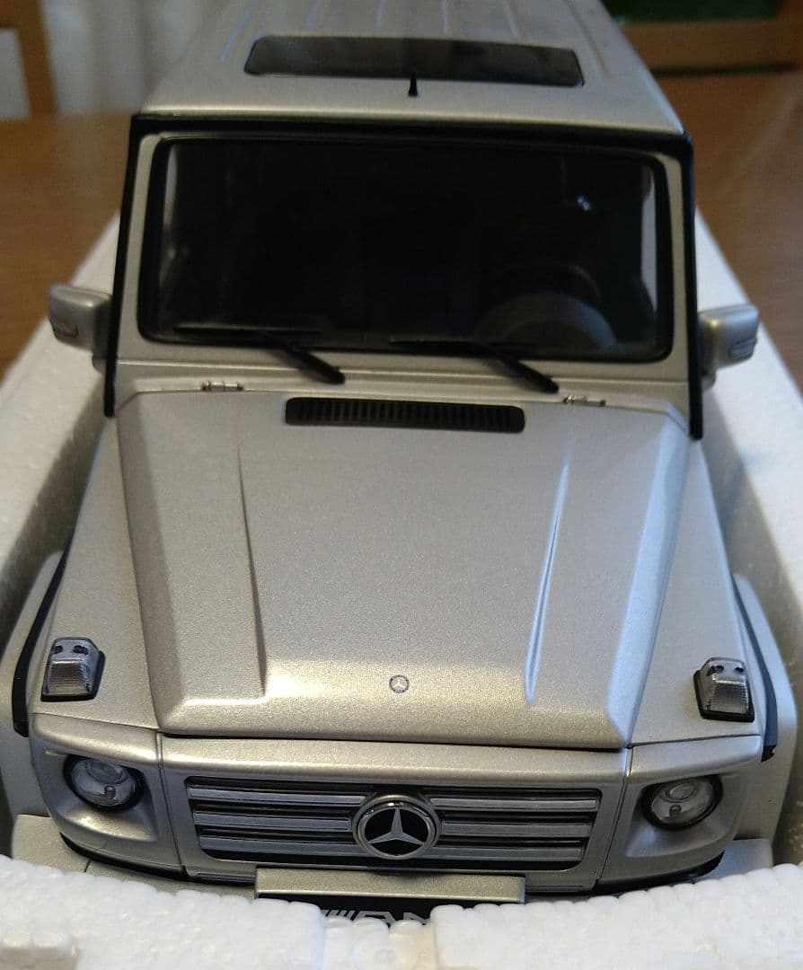 オートアート 1/18 メルセデスベンツ G55 AMG シルバー