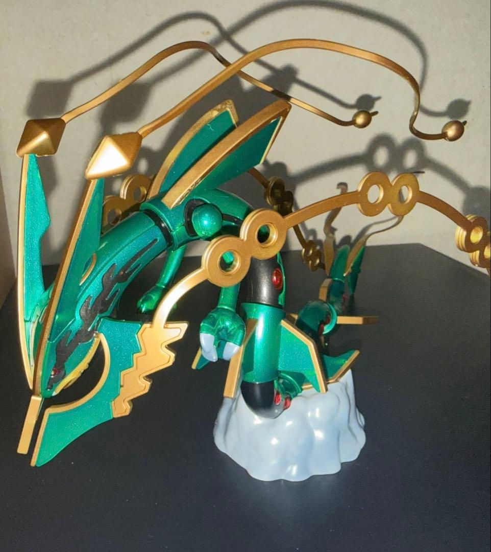 メガレックウザ　プラモデル　ポケプラ　塗装