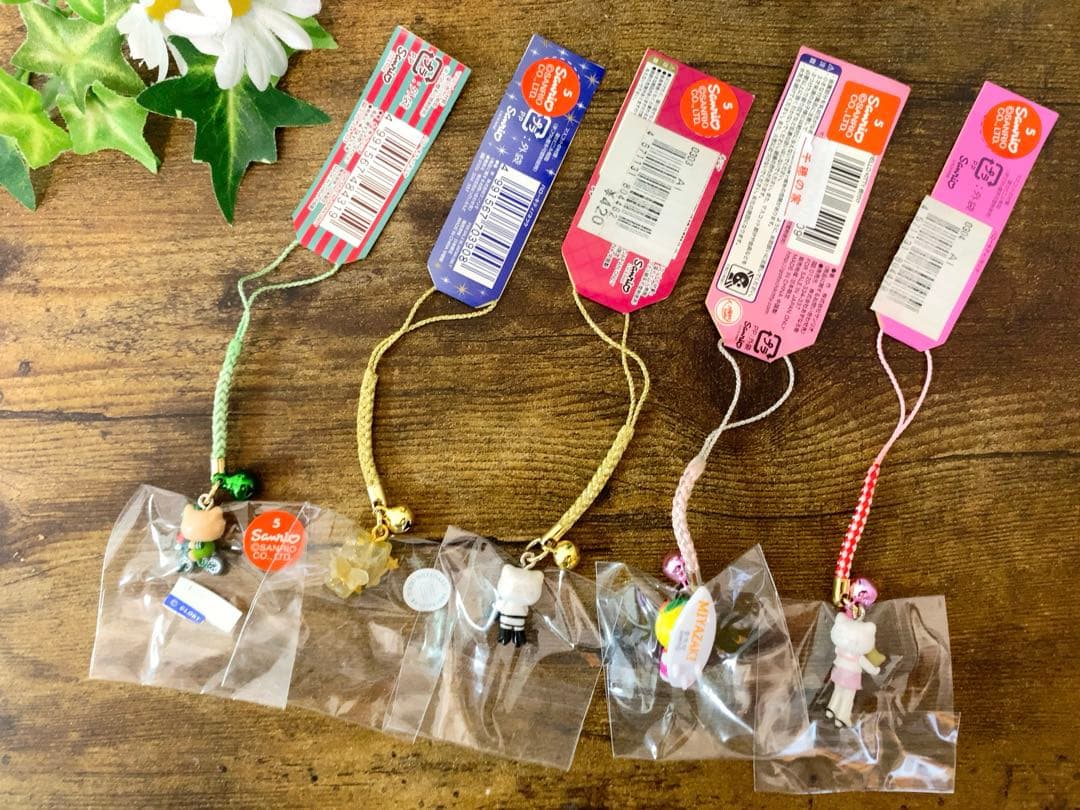 へ*可様 【希少】ご当地キティ　根付　ストラップ　入手困難　激レア多数　⭐︎まと