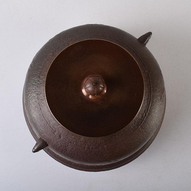 茶道具　人間国宝　釜師　高橋敬典作　浜松地紋真形羽付釜　共袋共箱　VR8722H