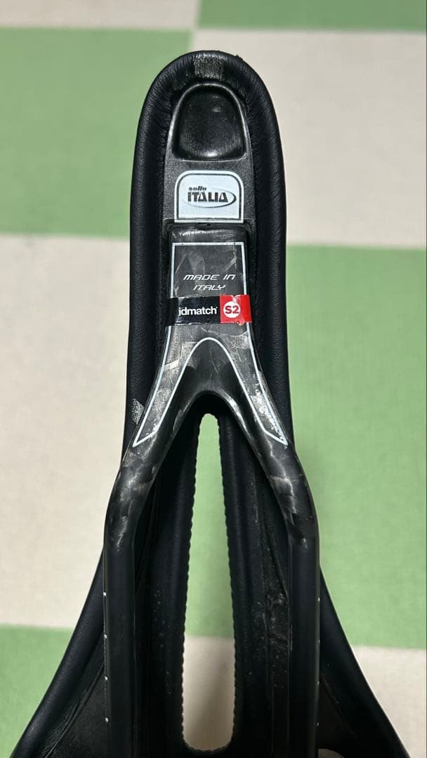 セライタリア slr カーボンレール