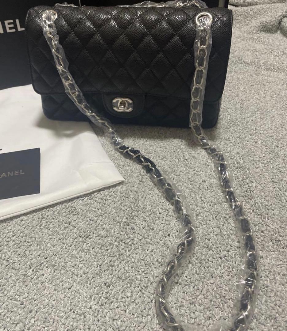 CHANEL ダブルチェーン　フラップ　キャビアスキンシルバー