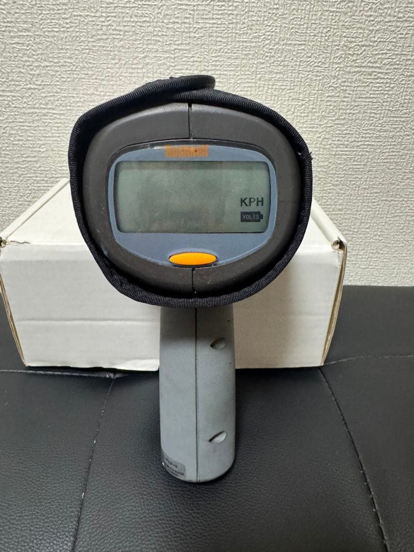 Bushnell スピードガン KPH測定