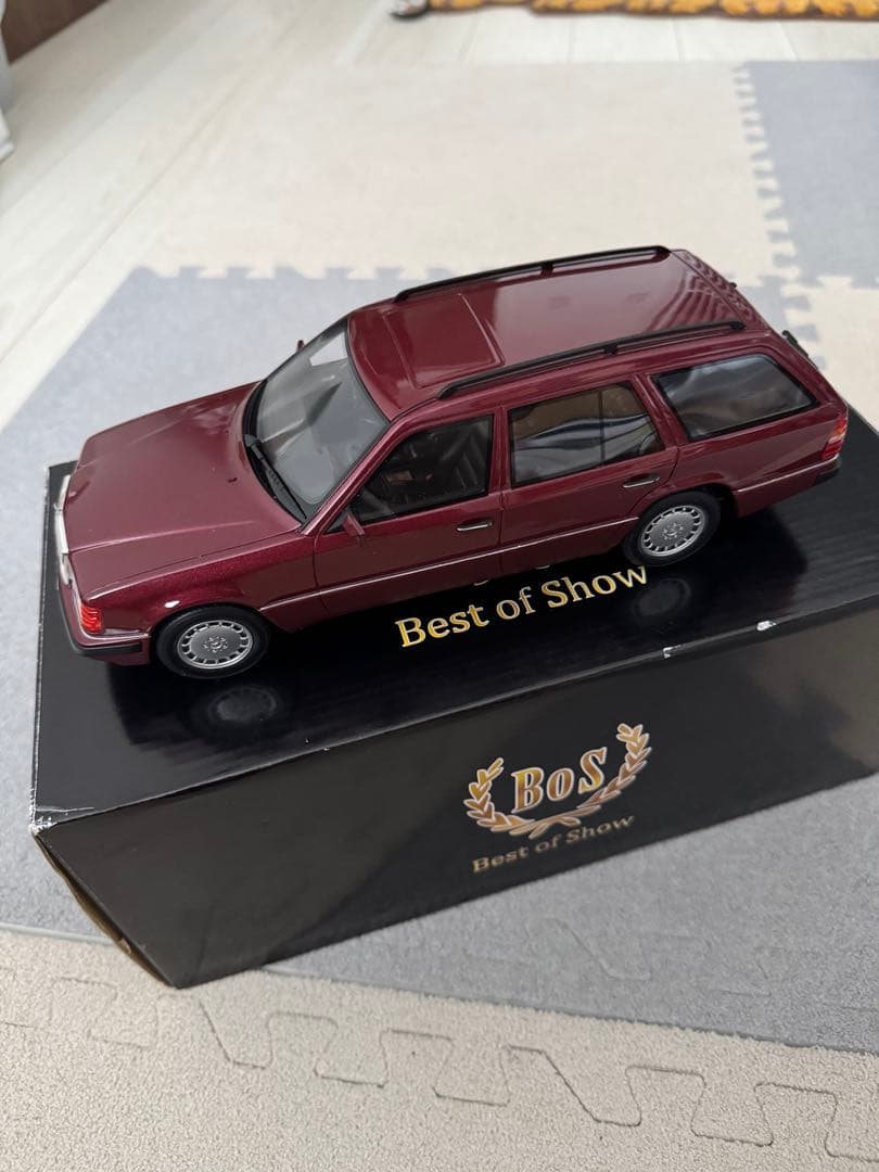 BoS Models メルセデス・ベンツ S124 300TE レッド 1/18