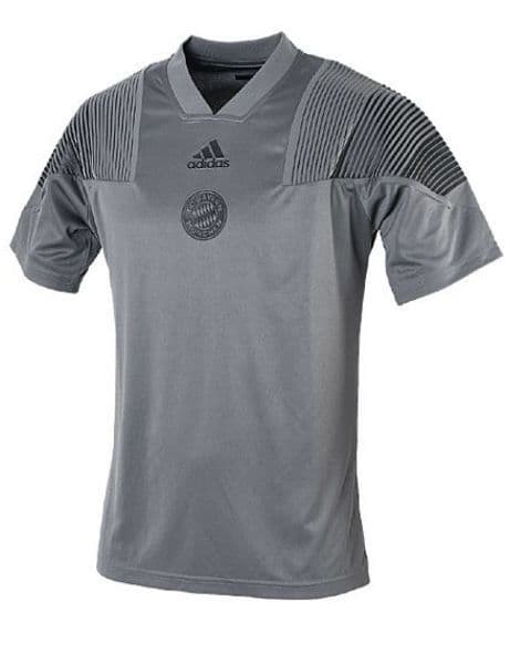 サッカー、バイエルン・ミュンヘン、ユニフォーム、サイズ2XO、トレーニングシャツ