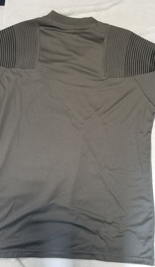 サッカー、バイエルン・ミュンヘン、ユニフォーム、サイズ2XO、トレーニングシャツ