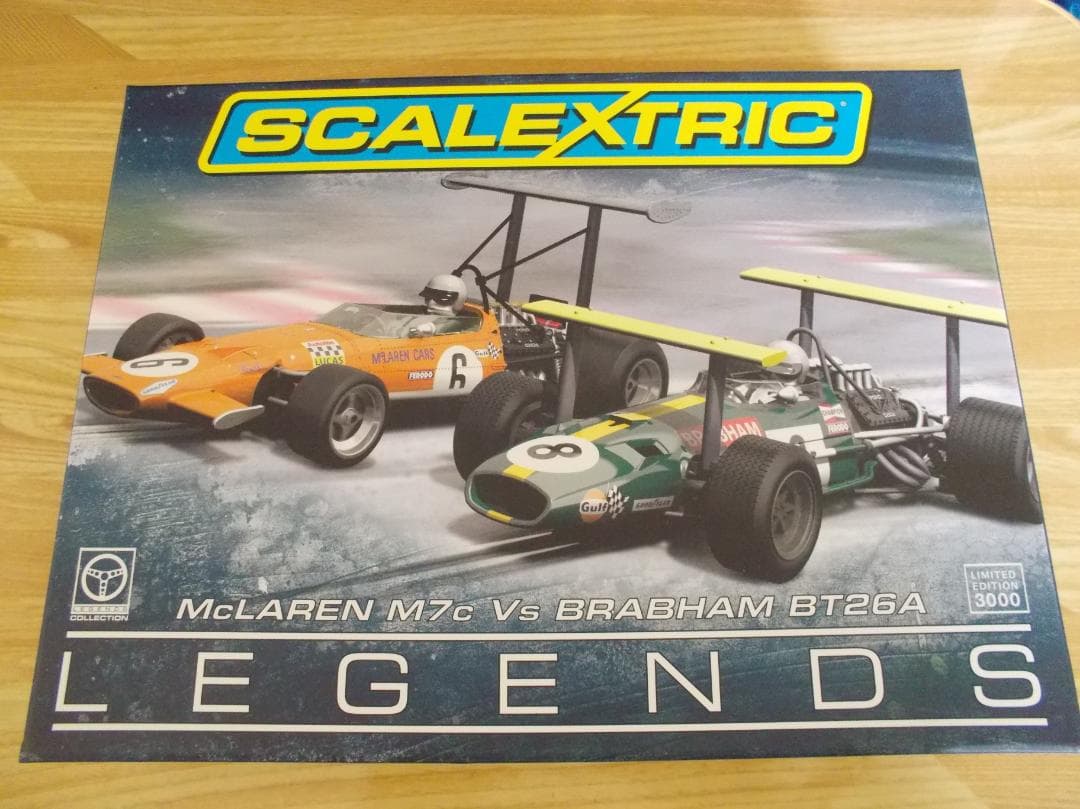 Scalextric 1/32 スロットカー　2台セット