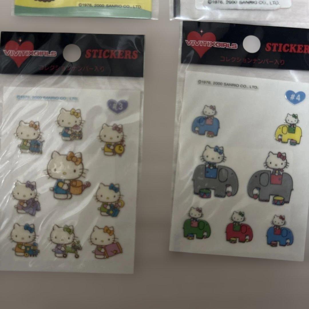 レア　vivitix girls ハローキティ 専用ケース付きシール大量セット