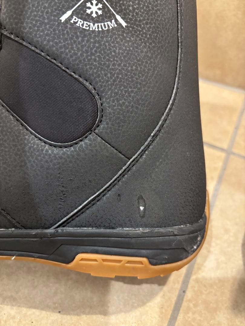 スノーボードブーツ 黒 ボアライニング