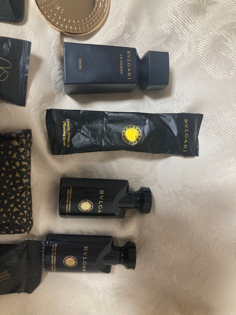 BVLGARI エミレーツ航空　ファーストクラス　ビジネスクラス　セット