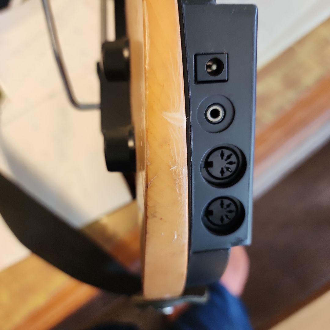 ヤマハエレキギター2本セット EZ-AG赤・EZ-EZナチュラル