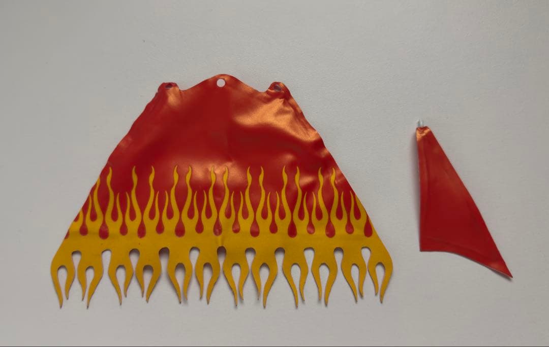 フィギュアーツ ファイヤーガッチャードデイブレイク、ワイヤー入りマント/マフラー