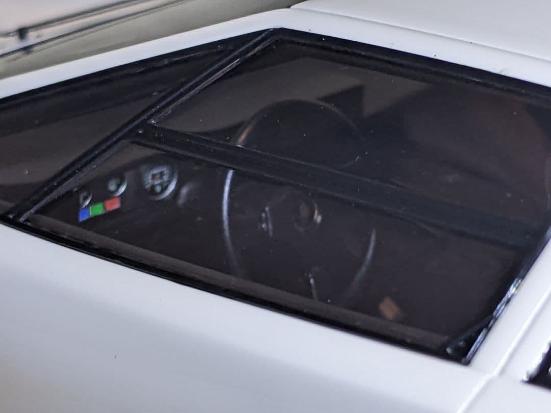 1/18 メイクアップ IDEA カウンタックLP5000S 1982