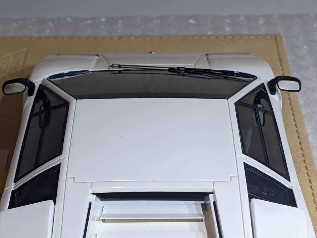 1/18 メイクアップ IDEA カウンタックLP5000S 1982