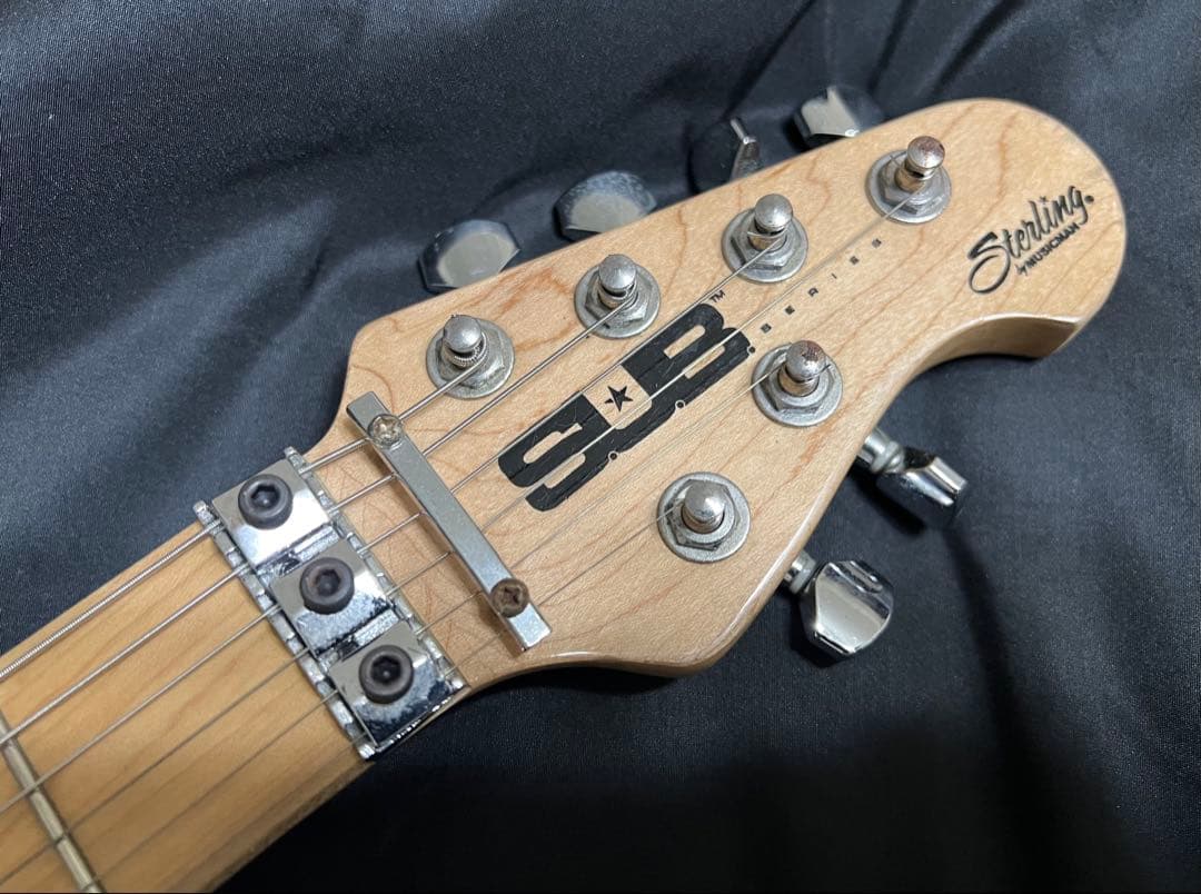Sterling by MUSIC MAN S.U.B. AX4エレキギター
