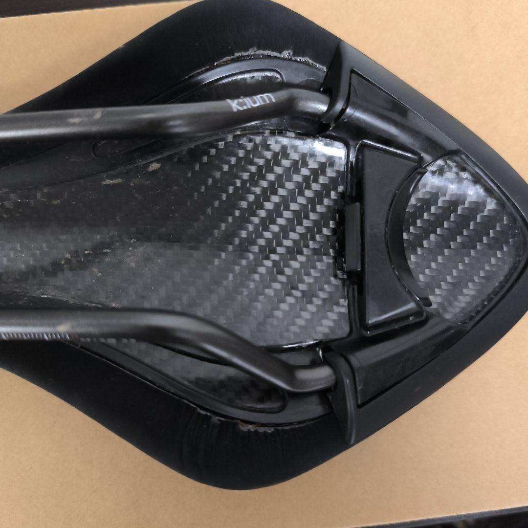 フィジーク アリオネ R3 regular ブラック サドル 元箱英文解説付き