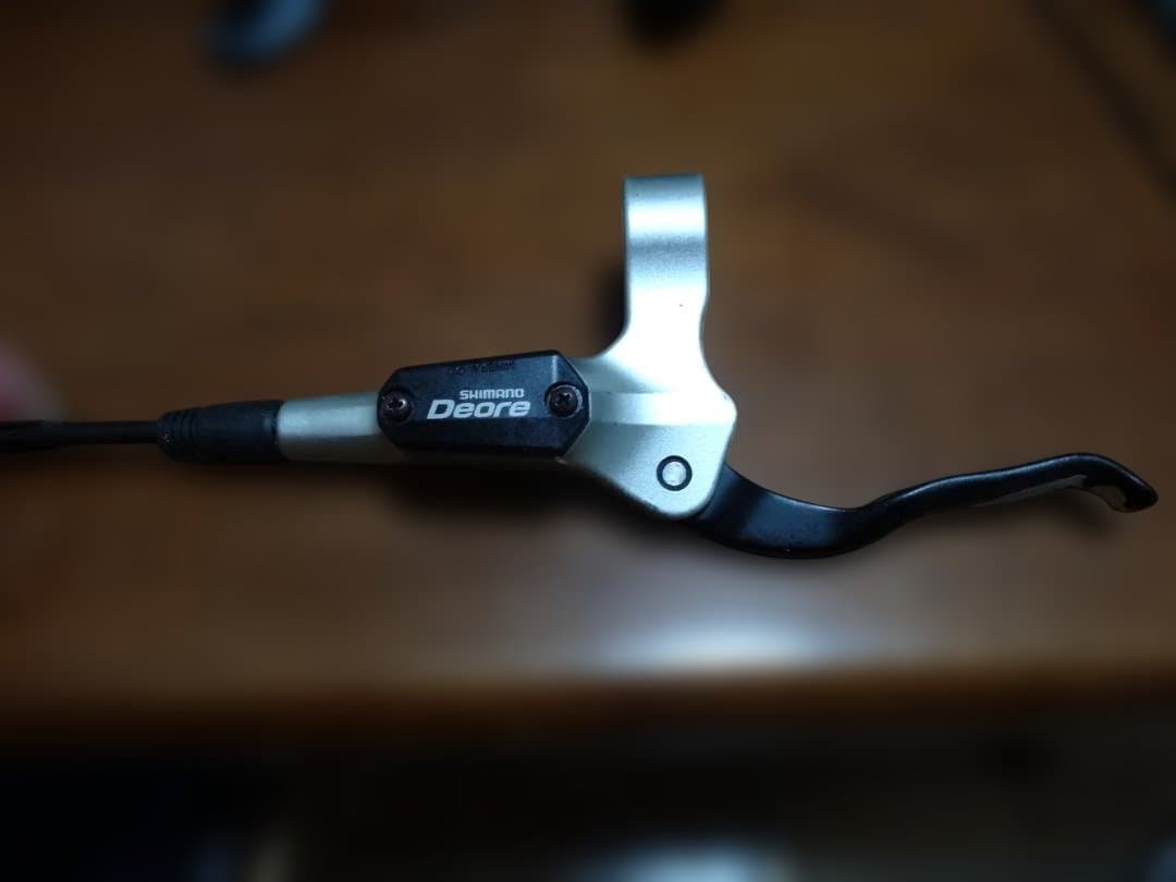Shimano Deore 油圧ブレーキ＋シフトレバー（３×９速）セット（中古）