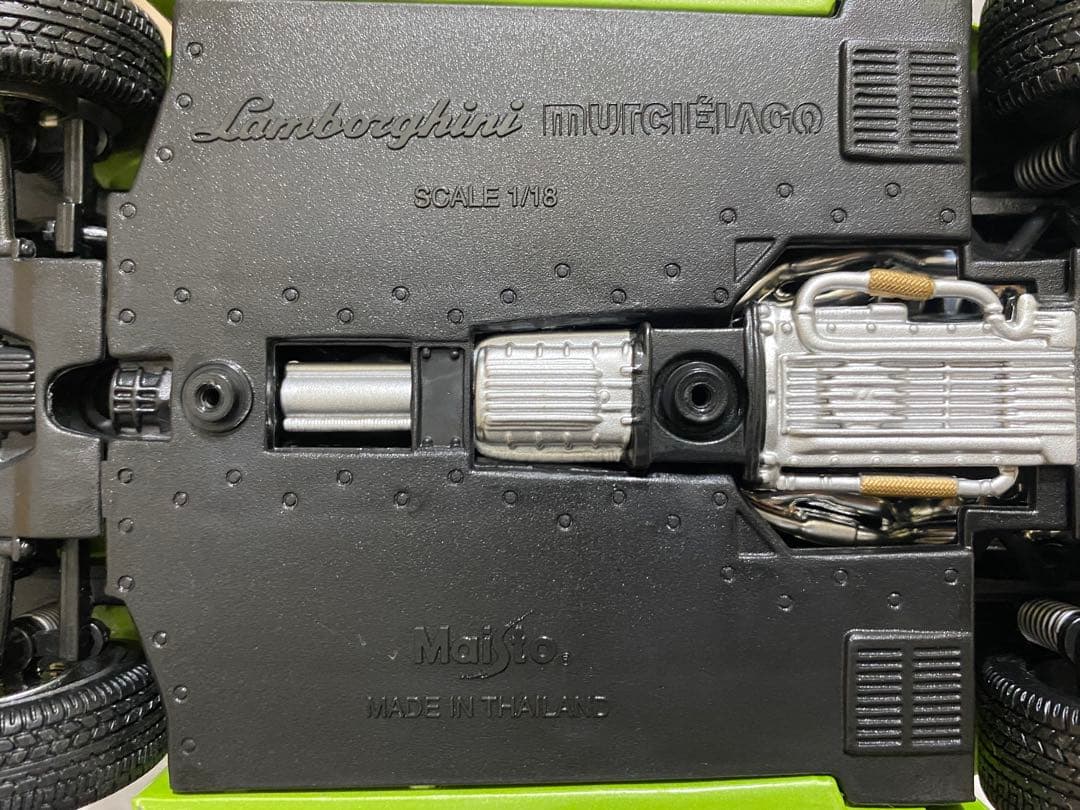 ミニカー Maisto Lamborghini Murcielago 1/18