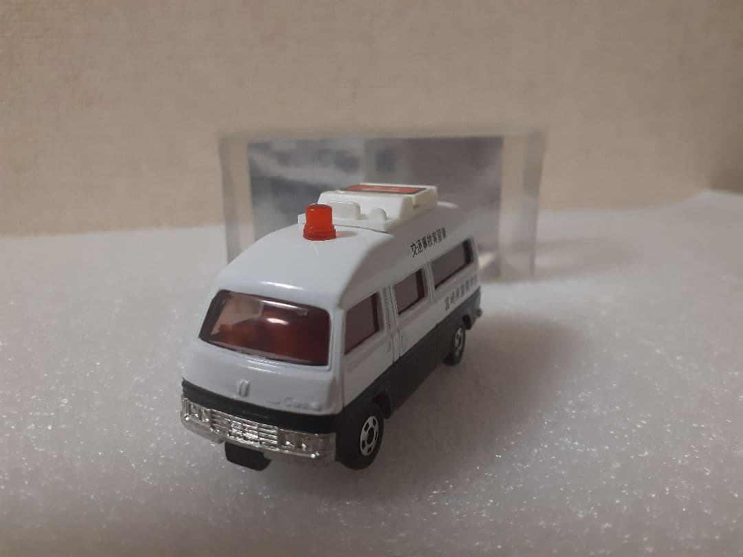 トミカ ホビープロダクツ特注 ニッサンキャラバン