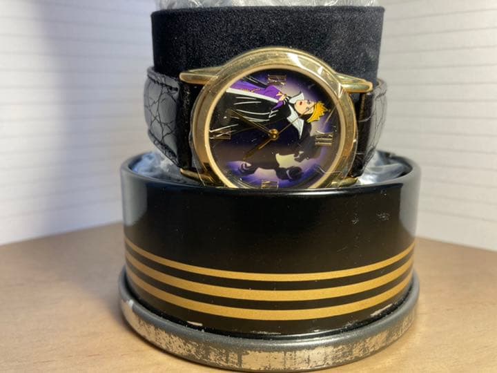 ディズニー　シリアルナンバー入り腕時計