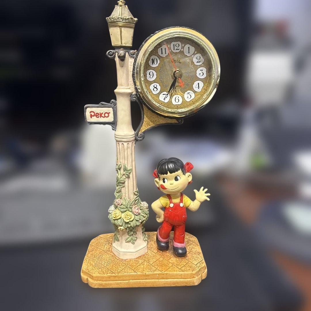 ペコちゃん 時計付きフィギュア